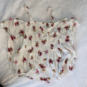 CUTE FLOWY CROP TOP